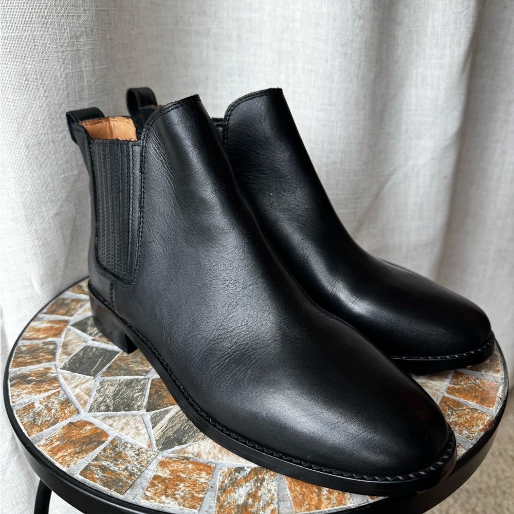 Madewell Ainsley Chelsea Boots | True Black Leather | Size 10